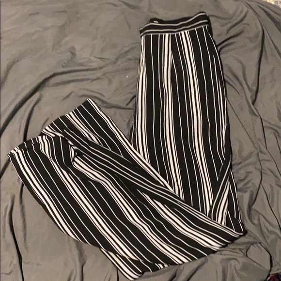 Women’s wide leg pants - Picture 2 of 3